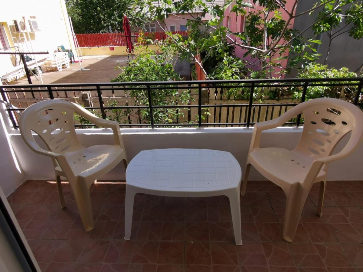 Vila Alphecca Костинешти Экстерьер фото
