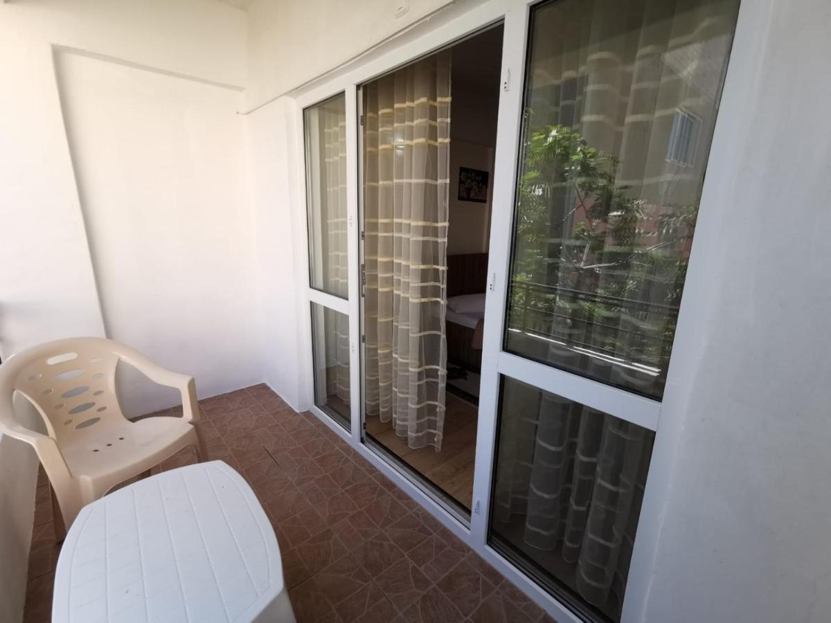 Vila Alphecca Костинешти Экстерьер фото